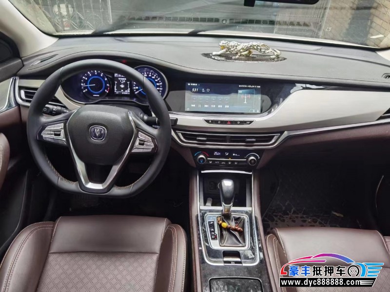 19年长安逸动轿车抵押车出售