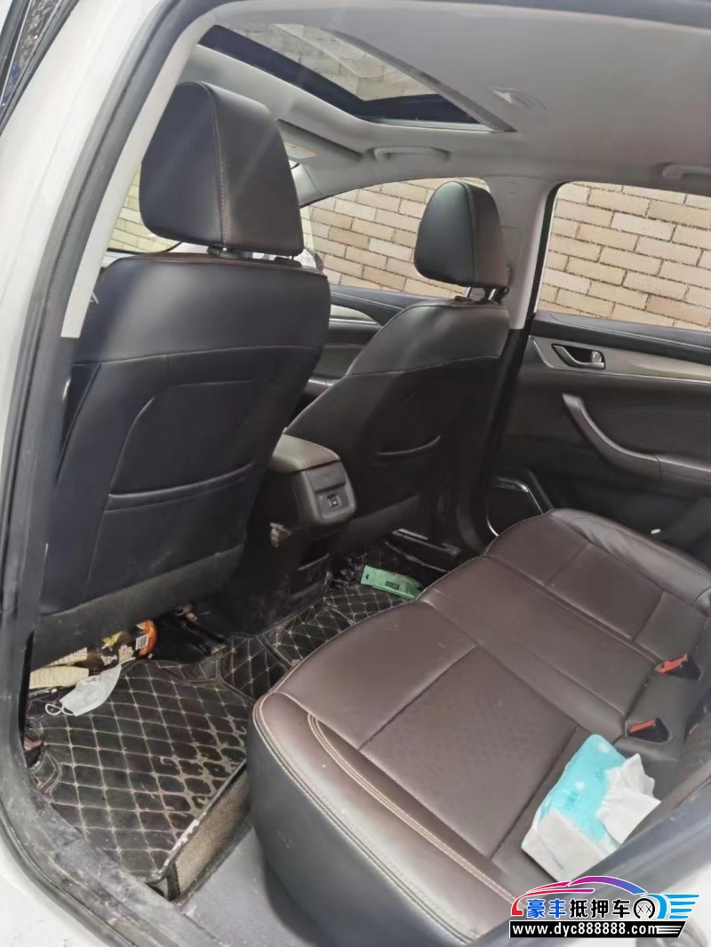 19年长安逸动轿车抵押车出售