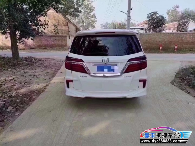 17年本田艾力绅轿车抵押车出售