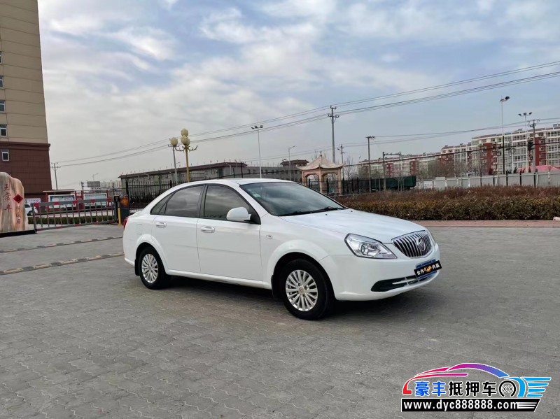 15年别克凯越轿车抵押车出售