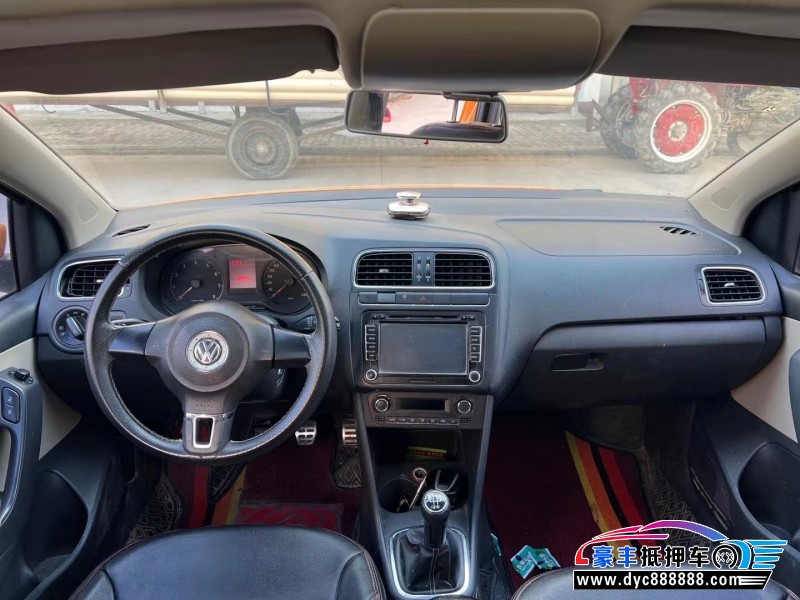 14年大众polo轿车抵押车出售