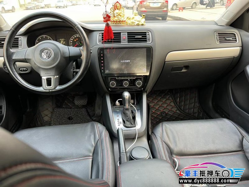 15年大众速腾轿车抵押车出售