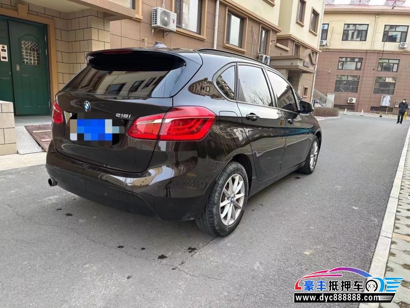 17年宝马2系轿车抵押车出售