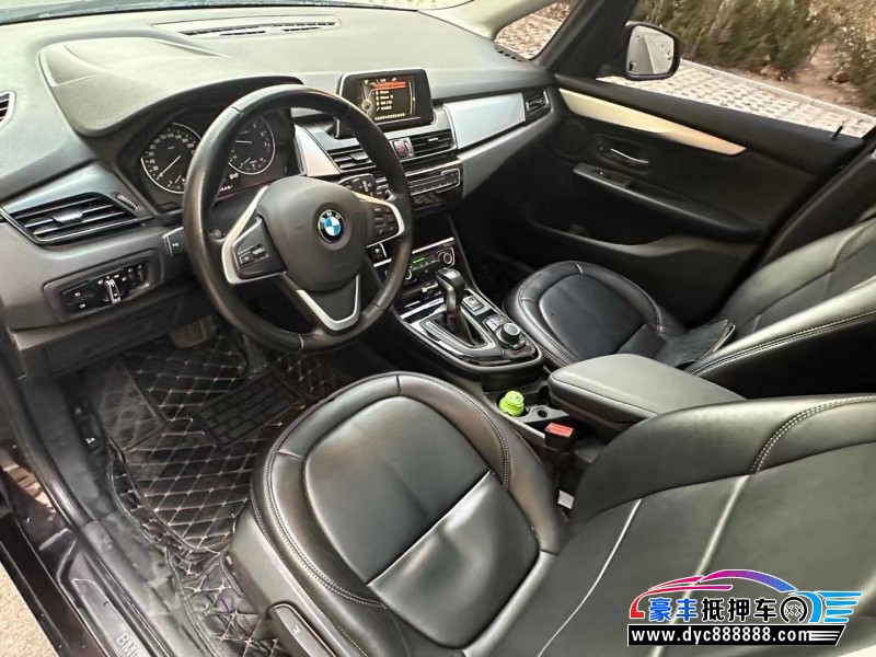 17年宝马2系轿车抵押车出售