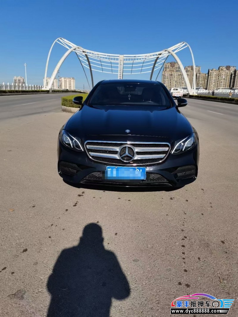 17年奔驰E轿车抵押车出售