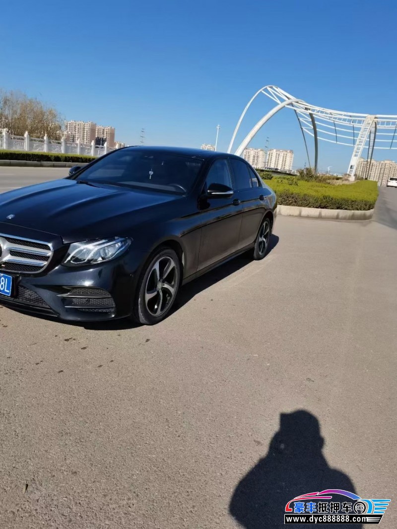 17年奔驰E轿车抵押车出售