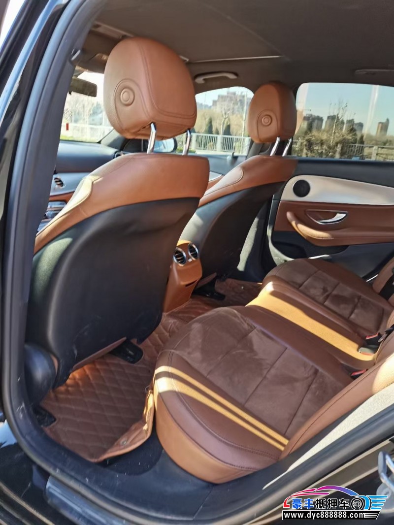 17年奔驰E轿车抵押车出售