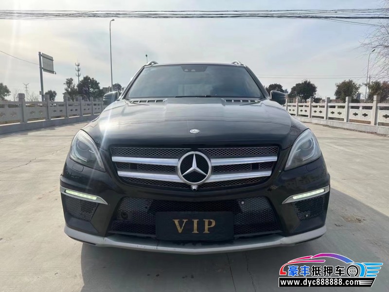 12年奔驰ML轿车抵押车出售