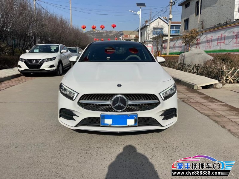 20年奔驰A轿车抵押车出售
