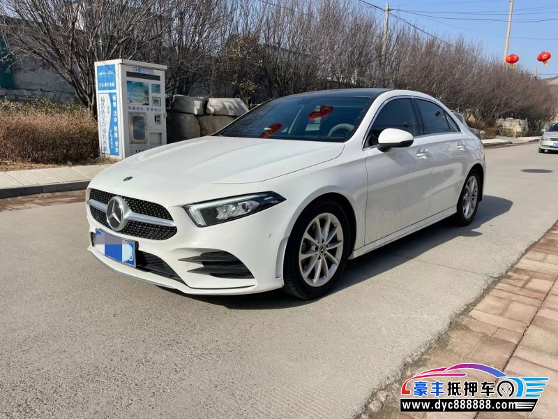 20年奔驰A轿车抵押车出售