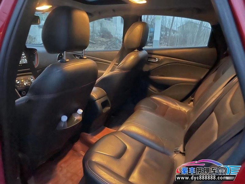 16年菲亚特致悦轿车抵押车出售