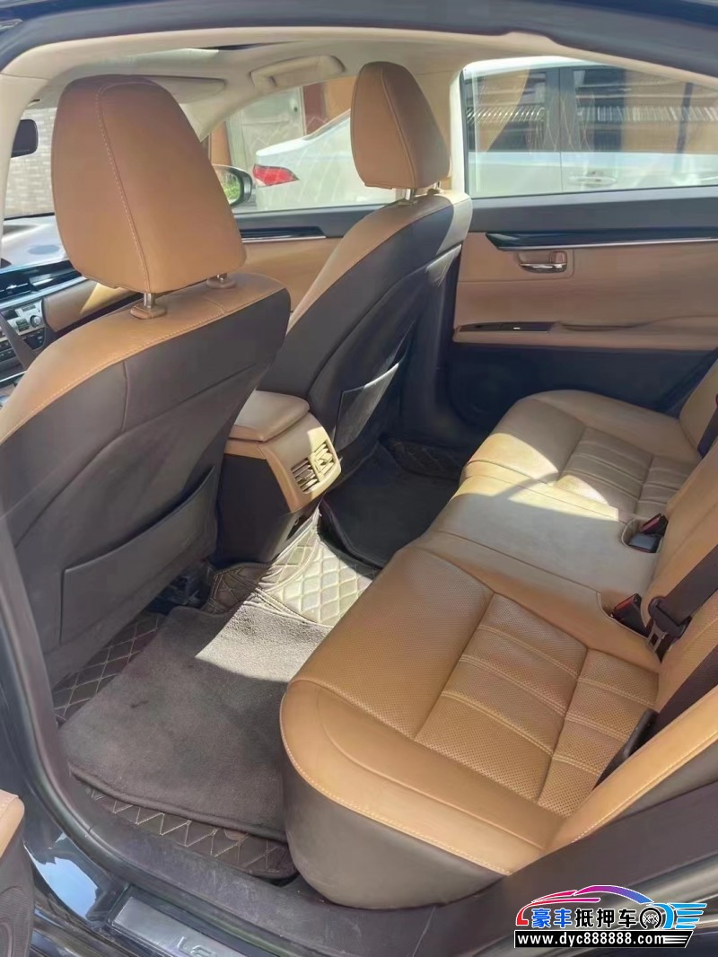 17年雷克萨斯ES轿车抵押车出售