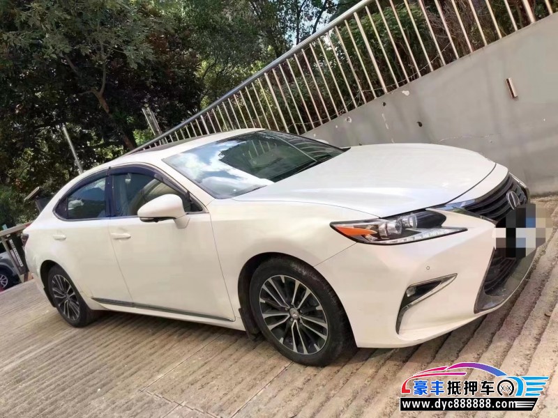 19年雷克萨斯ES轿车抵押车出售