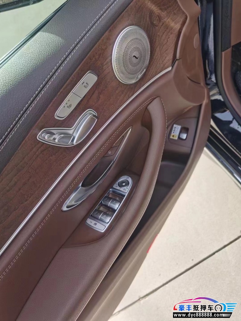 19年奔驰E轿车抵押车出售