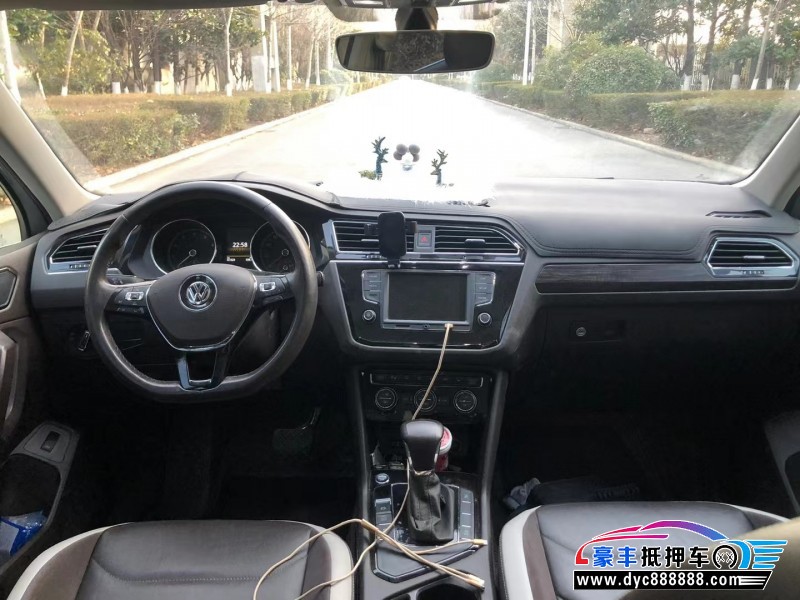 17年大众途观L轿车抵押车出售