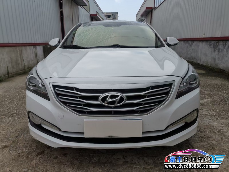 17年现代名图轿车抵押车出售