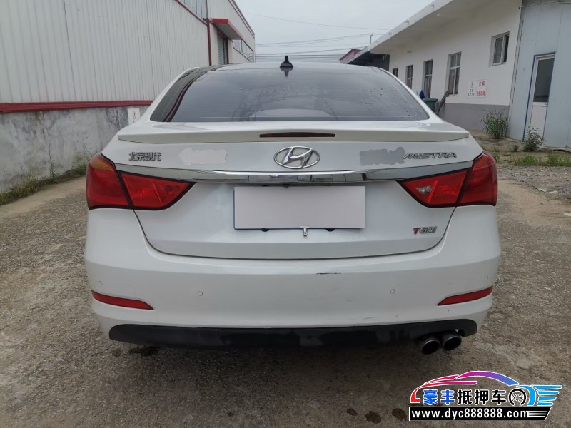 17年现代名图轿车抵押车出售