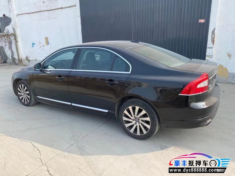 14年沃尔沃S80轿车抵押车出售