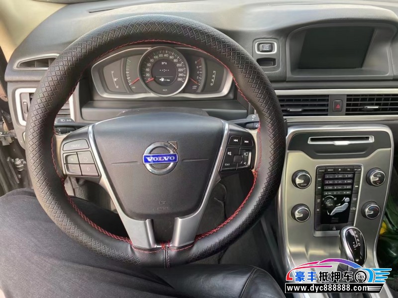 14年沃尔沃S80轿车抵押车出售