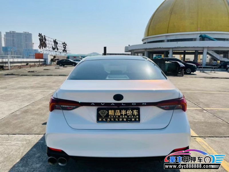 20年丰田亚洲龙轿车抵押车出售