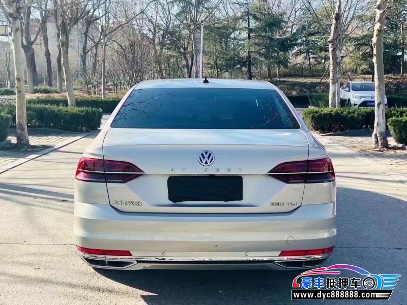 17年大众辉昂轿车抵押车出售