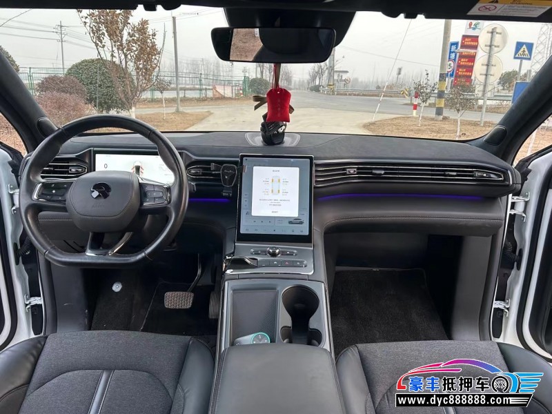 22年蔚来ES6轿车抵押车出售