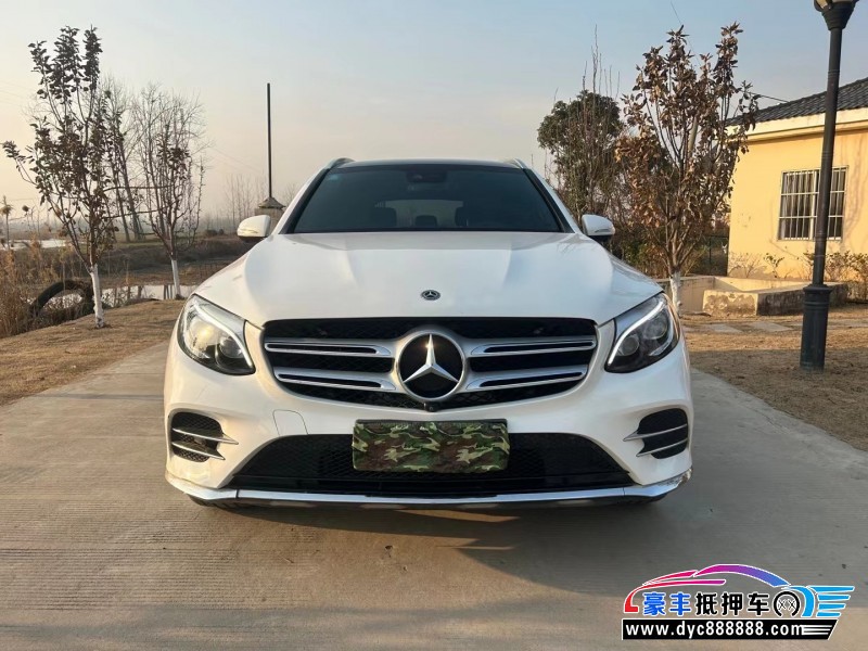 18年奔驰GLC轿车抵押车出售