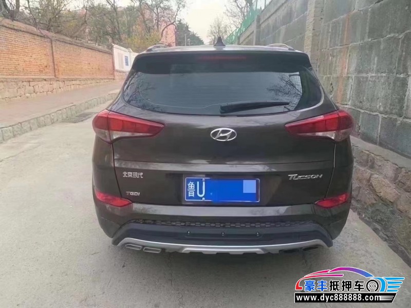 16年现代途胜轿车抵押车出售