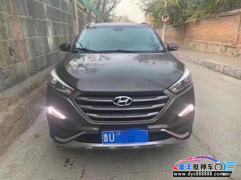 16年现代途胜轿车抵押车出售