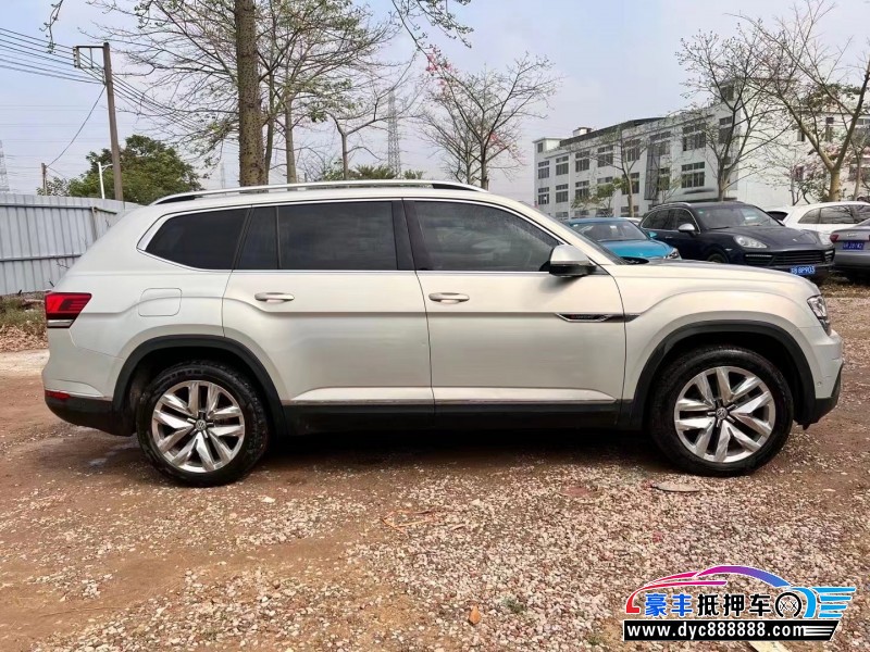 17年大众途昂轿车抵押车出售