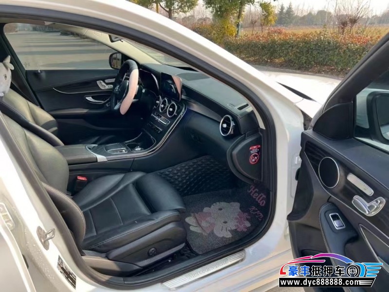 20年奔驰C轿车抵押车出售