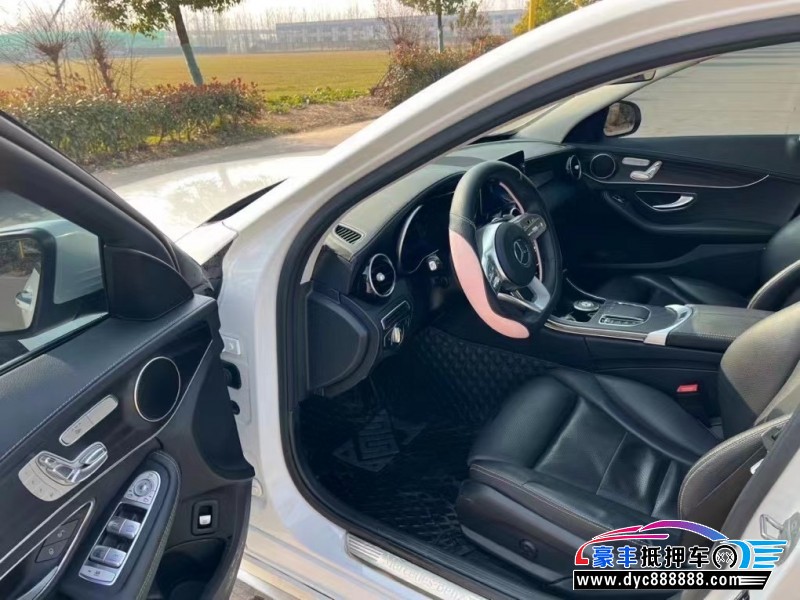 20年奔驰C轿车抵押车出售