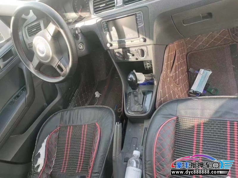 14年大众桑塔纳轿车抵押车出售