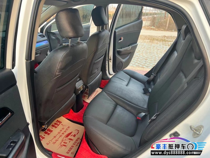 14年起亚K2轿车抵押车出售