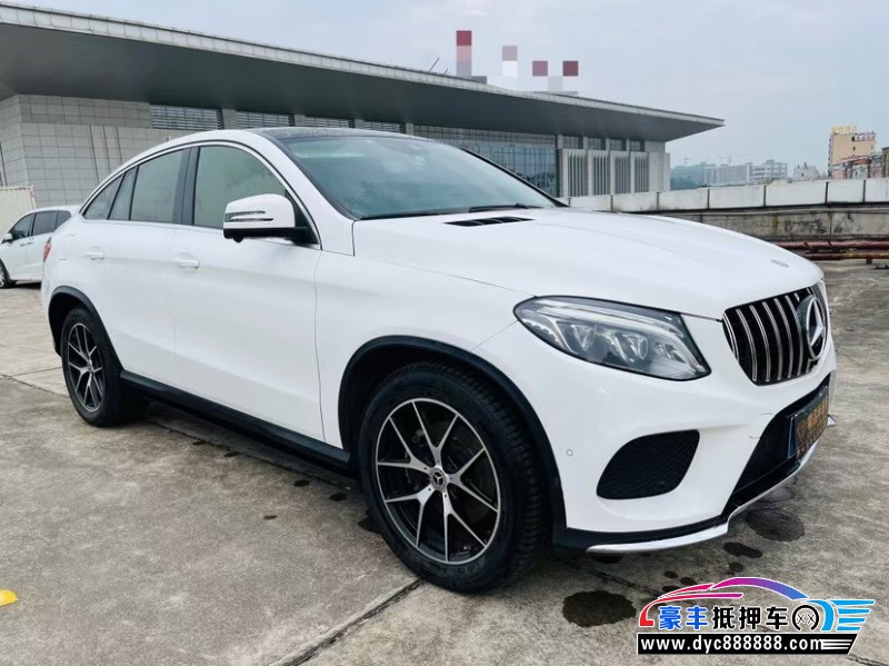 18年奔驰GLE轿车抵押车出售