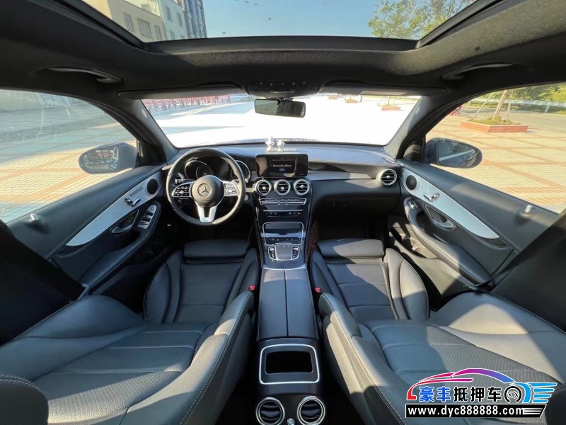 20年奔驰GLC轿车抵押车出售