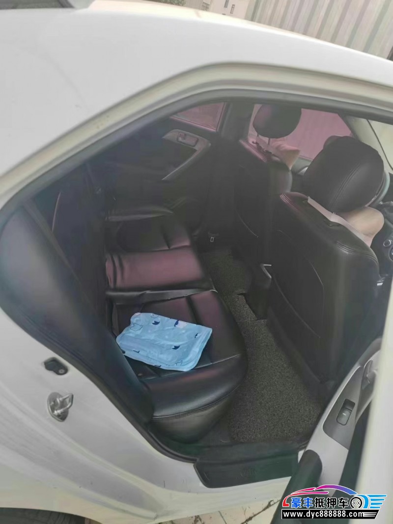 15年起亚福瑞迪轿车抵押车出售