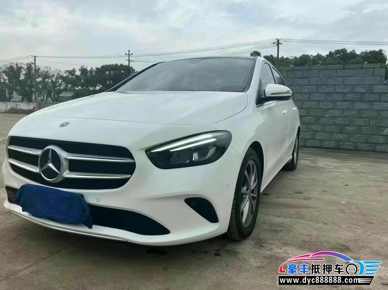 20年奔驰B轿车抵押车出售