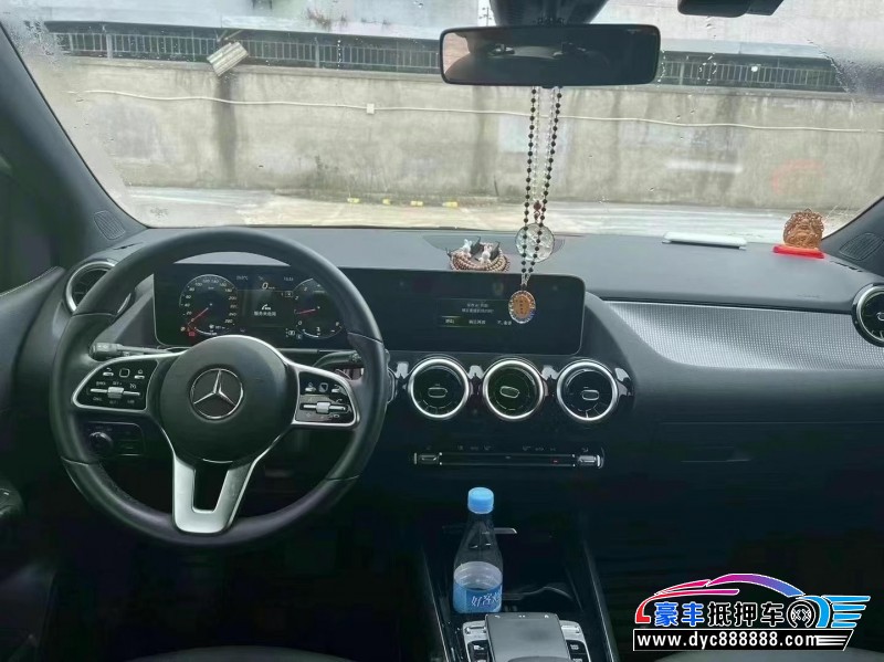 20年奔驰B轿车抵押车出售