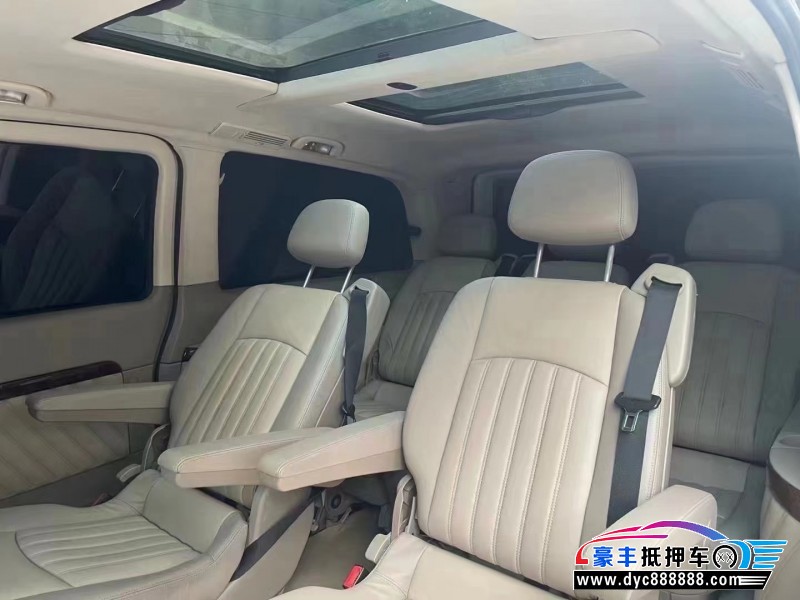 12年奔驰唯雅诺MPV抵押车出售