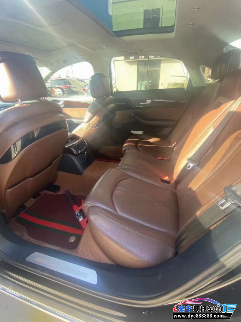 13年奥迪A8L轿车抵押车出售