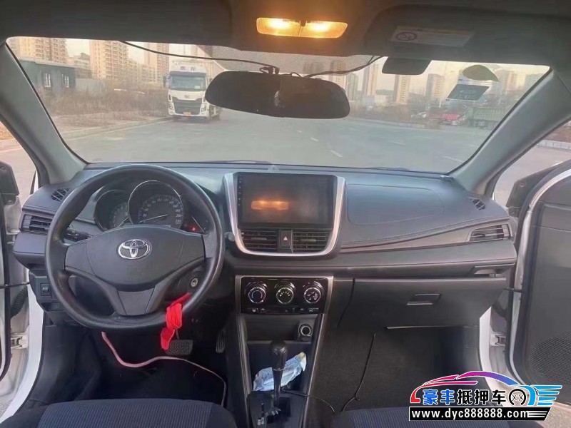 18年丰田YARiS L 致炫轿车抵押车出售