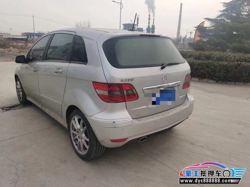 12年奔驰B轿车抵押车出售