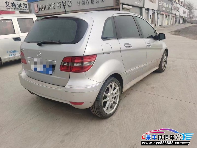 12年奔驰B轿车抵押车出售