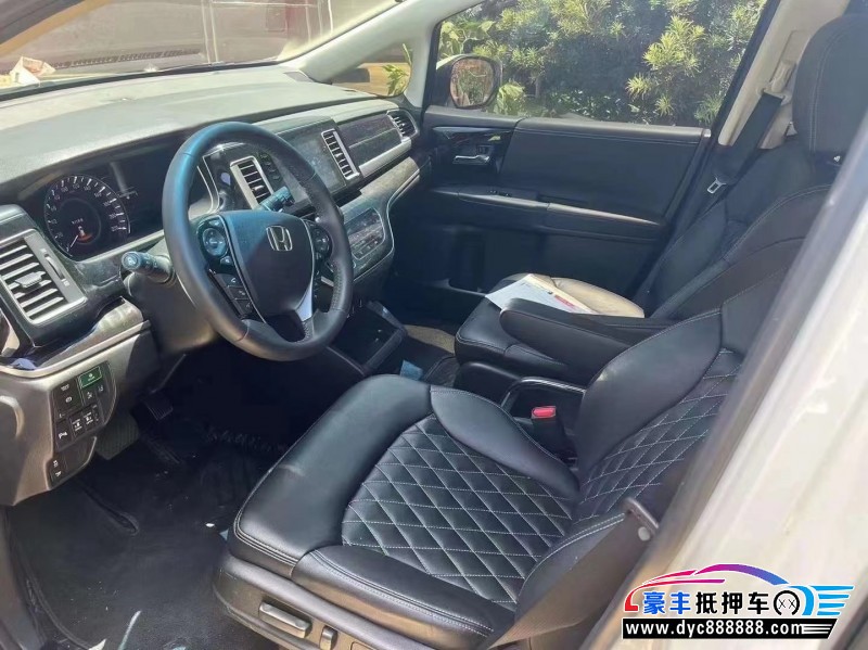 20年本田艾力绅轿车抵押车出售