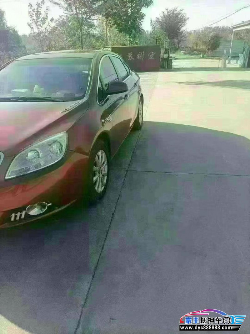 13年别克英朗轿车抵押车出售