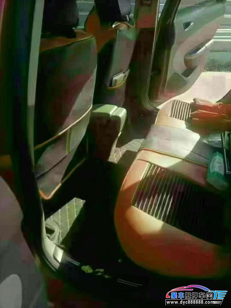 13年别克英朗轿车抵押车出售