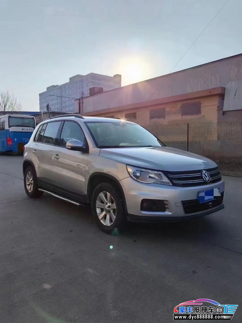 11年大众途观轿车抵押车出售