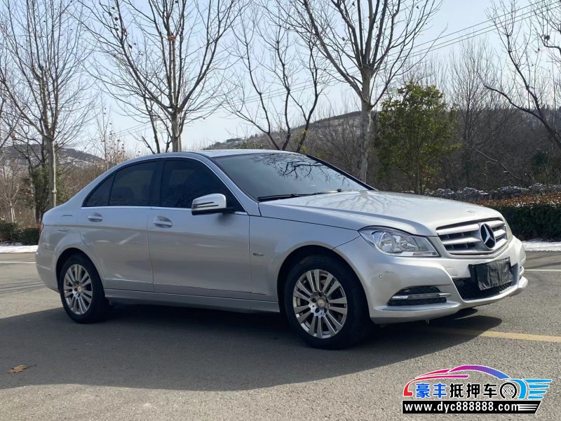 12年奔驰C级轿车抵押车出售