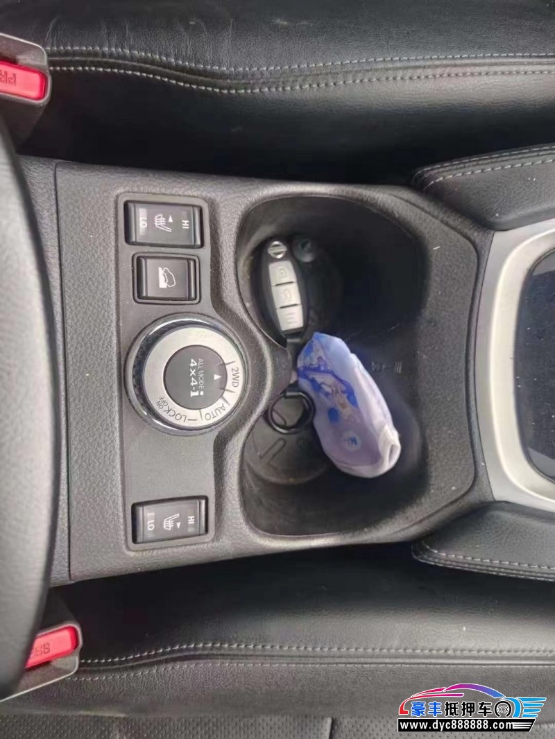 15年日产奇骏SUV抵押车出售